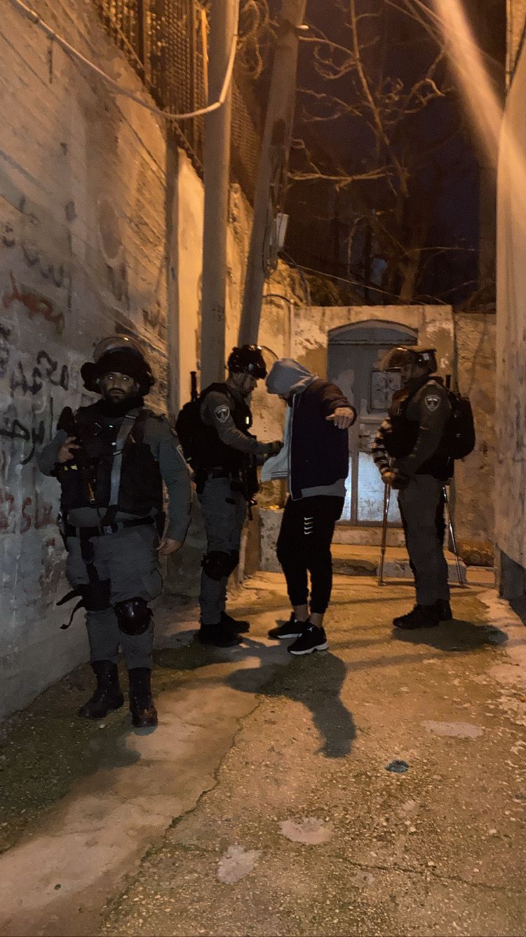 תיעד עצמו יורק על חרדי ונעצר