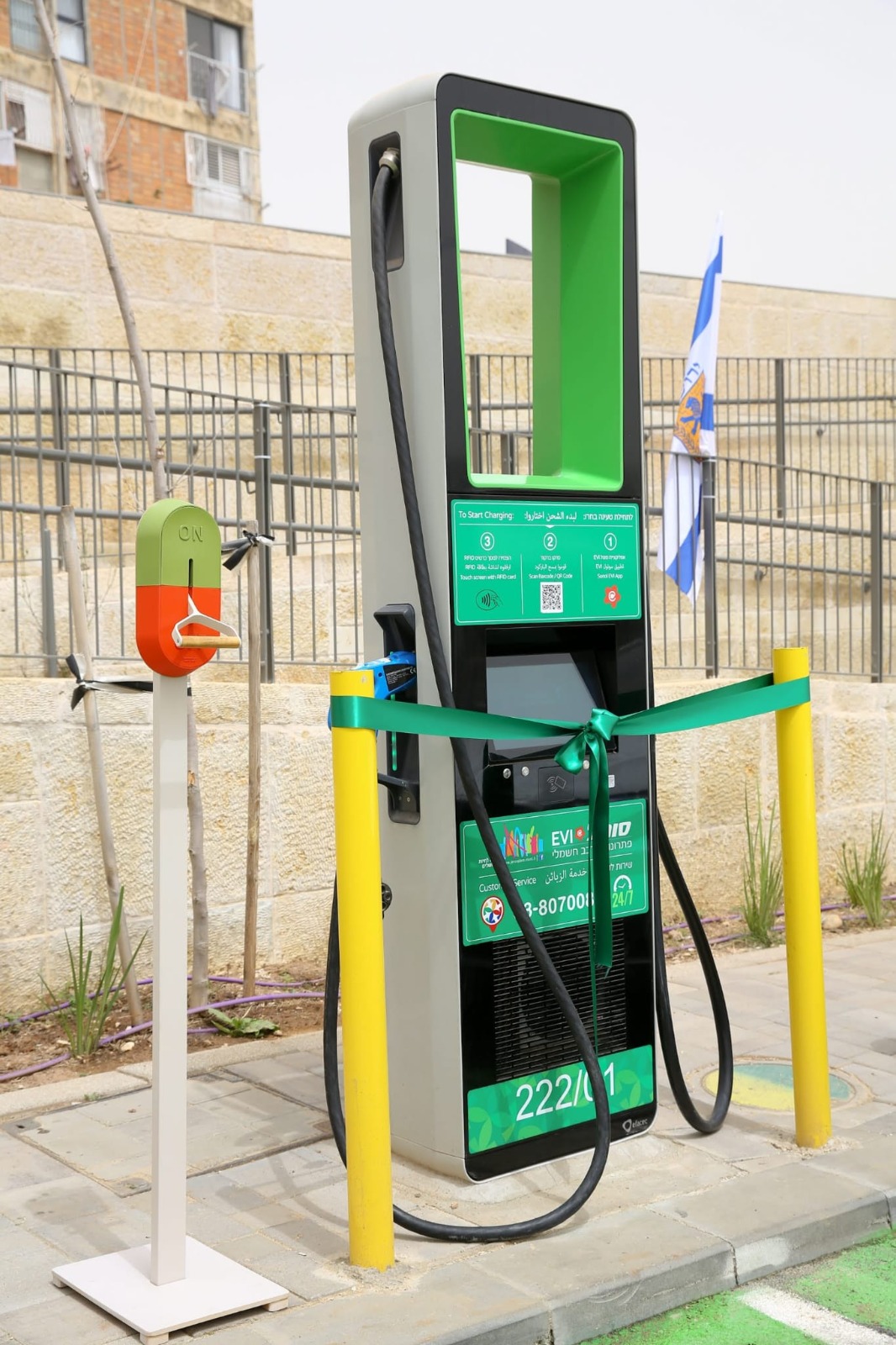 טעינה ירוקה: נחנך מערך הטעינה החשמלית לרכבים בירושלים