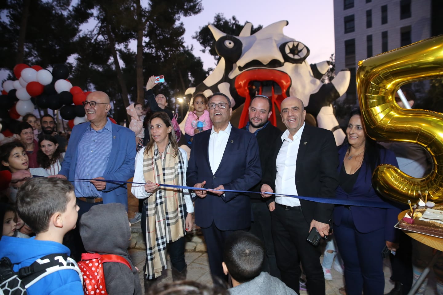 מסיבת יום הולדת 50 למפלצת הירושלמית