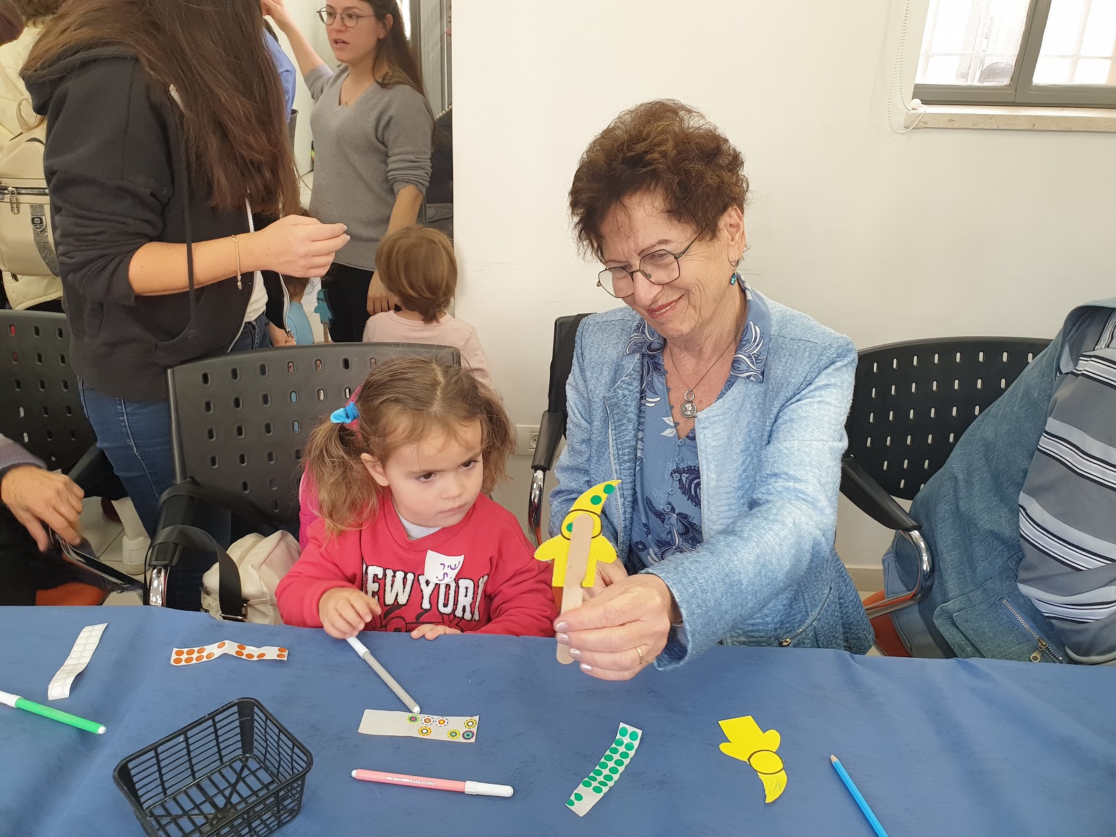 מכון ירושלים לצדק בפעילות מרגשת למען ניצולי שואה מירושלים