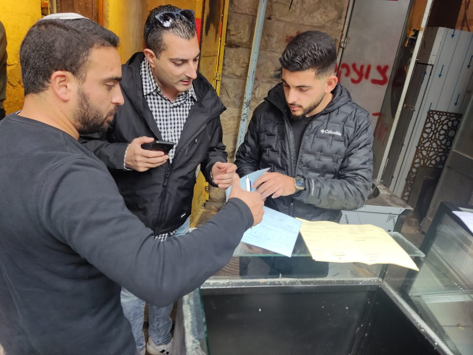 סחורה מוברחת נתפסה בשוק מחנה יהודה וגבעת שאול