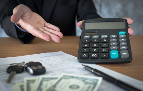 מתי כדאי לבחור בהלוואה חוץ בנקאית במקום בנק רגיל?