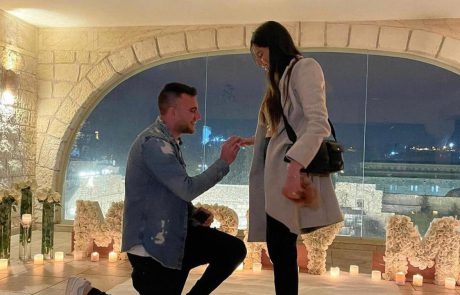 אמרה לו כן!
